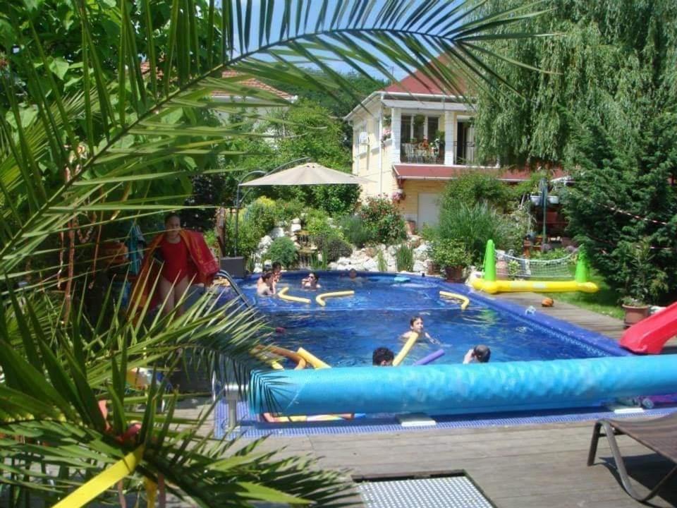 Holiday Vendeghaz Es Szabadidokert Jardanhaza 外观 照片